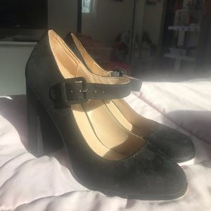 Women’s Black Pumps